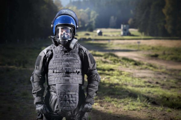 Military Gas Mask Full-Face - Protects Against CBRN Agents, Industrial Toxic Gases and More (MIRA Safety CM-6M) 7